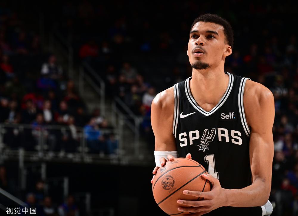 超联赛中 超联赛中